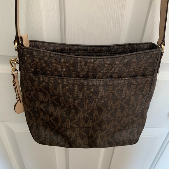 Michael Kors monogrammed crossbody bag - Picture 7 of 13